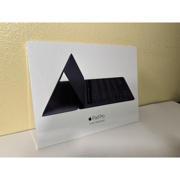 Apple Smart Keyboard 12.9 Inch iPad Pro 1st & 2nd Gen MJYR2LL/A, A1636 SEALED - Picture 4 of 4